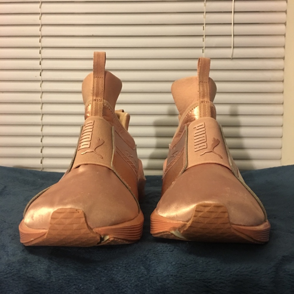 Women’s Puma shoe